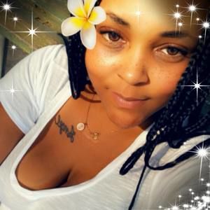 Meet your Posher, April j